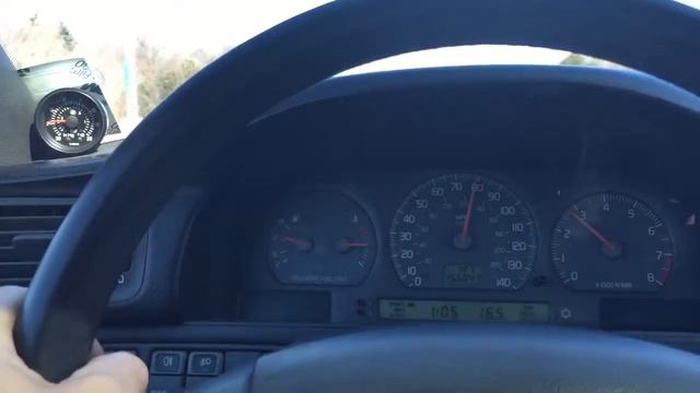 Volvo 1998 S70 T5 Boost Test