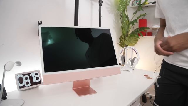 My Pink M1 iMac Productivity Desk Setup Upgrade & Review (EP.4) смотреть онлайн