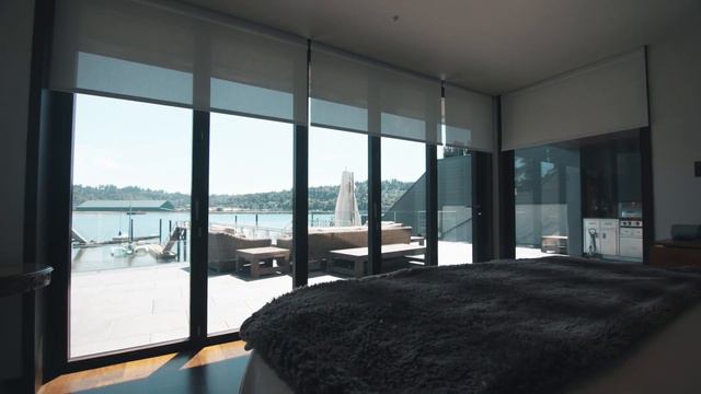 Port Moody Private Residence смотреть онлайн