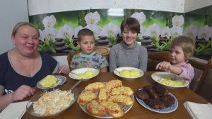 мукбанг/котлеты с пюрешкой ?/жизнь в селе навеселе/