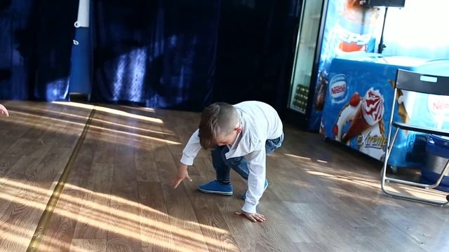 Брейк данс от Михалыча смотреть онлайн