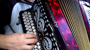 Смуглянка НА БАЯНЕ