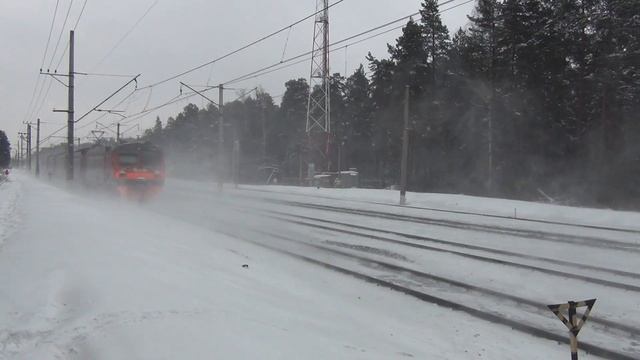 Электропоезд ЭД4М-0225 на перегоне Быково-Раменское. смотреть онлайн