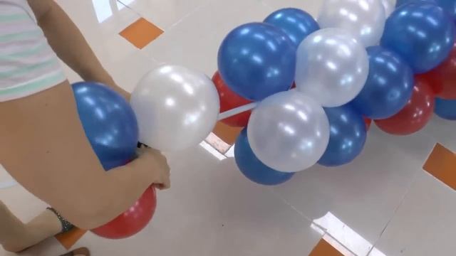 Арка, Гирлянда из шаров на улице. Arch of balloons. смотреть онлайн
