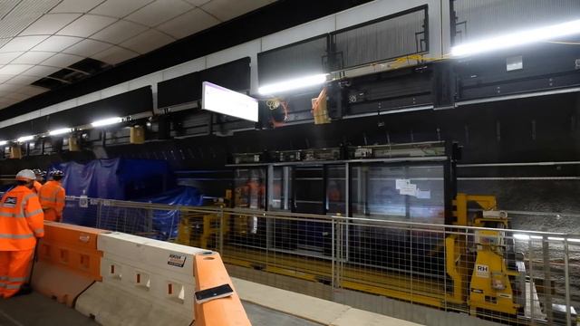 Delivering the Elizabeth line смотреть онлайн