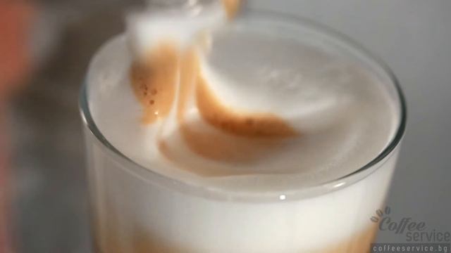 How to Make Latte Macchiato with a Fully Automatic Coffee Machine CS2 смотреть онлайн