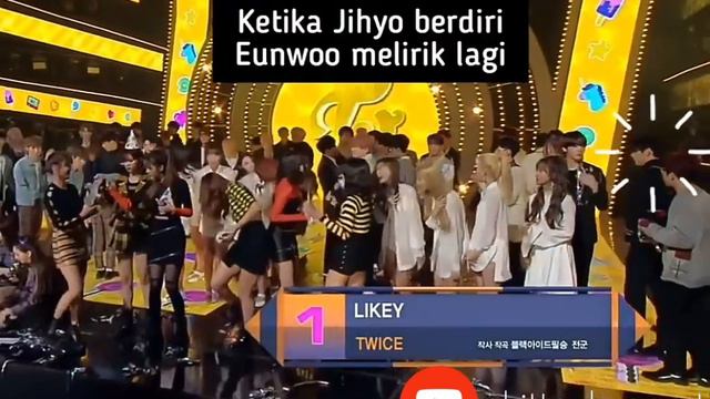 Cha Eunwoo ♡ Park Jihyo Moment смотреть онлайн