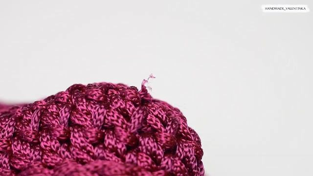 КАК СПРЯТАТЬ ПОЛИЭФИРНЫЙ ШНУР/НИТЬ В ВЯЗАНИИ смотреть онлайн