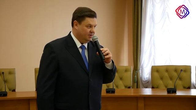 12 апреля в Большом Подольске состоялось вручение паспортов подольчанам, достигшим возраста 14 лет смотреть онлайн