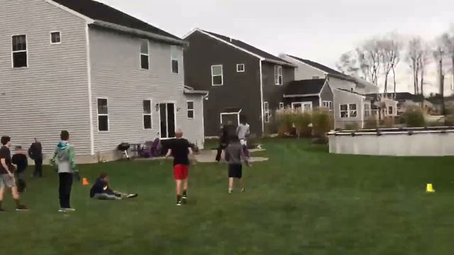 *STARTING* QB Vs. *BACKUP* QB!! Who Will Win!? Backyard Football Game смотреть онлайн