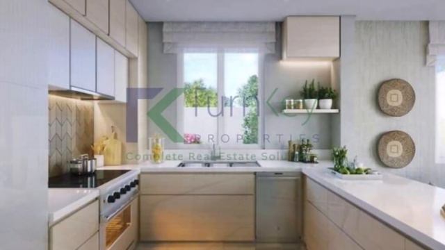 Spacious |Near Park & Pool |Amaranta 3 смотреть онлайн
