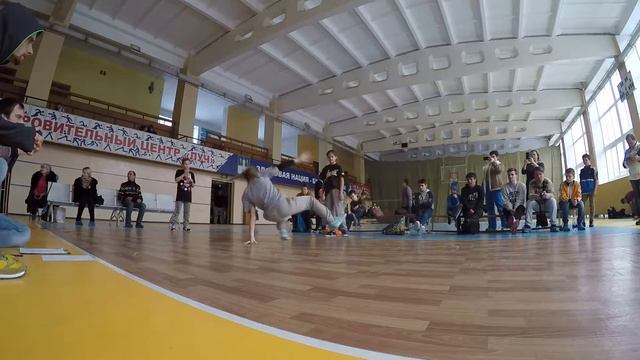 Новогодний Бум 2016. Финал. BgirlTORI vs Bgirl Lee vs Bgirl MATINA. смотреть онлайн