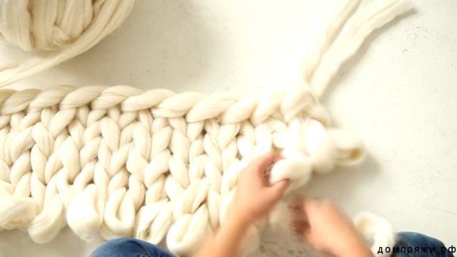Как вязать плед крупной вязки из толстой пряжи от производителя ДомПряжи.рф смотреть онлайн