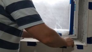 ОБЛИЦОВКА ПЛИТКОЙ ОКОННОГО ОТКОСА part 2. Откос окна из плитке в санузле своими руками.