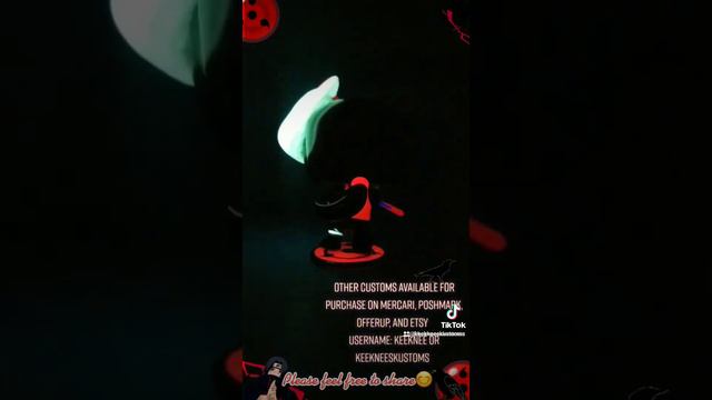 Funko Pops Glow Metallic Itachi Version 1