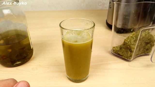 Бедная соковыжималка! Сок из Маринованных огурцов и Кукурузы! Пробую на вкус! Alex Boyko смотреть онлайн