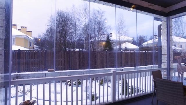Безрамное остекление террасы системой Lumon, пос. Вешки
