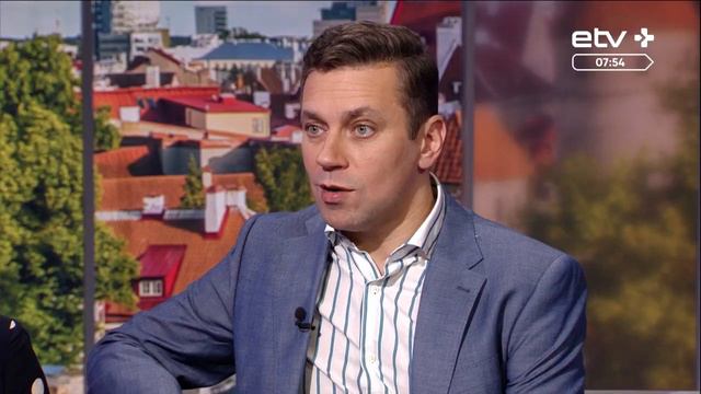 Представитель банка Luminor не советует без знаний инвестировать реальные деньги