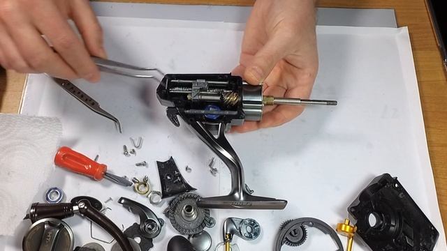 Обслуживание катушки Penn Surfblaster II 7000 смотреть онлайн