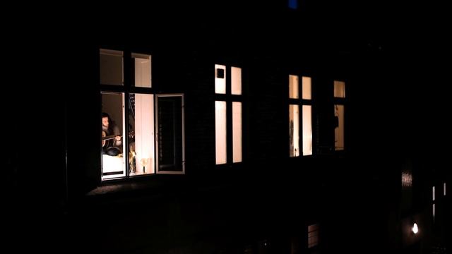Rennie - Колыбельная медведицы | Bear's Lullaby смотреть онлайн