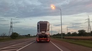 Как перевозят новый трамвай в Краснодар