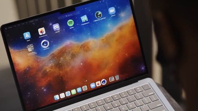 M2 MacBook Air Review смотреть онлайн