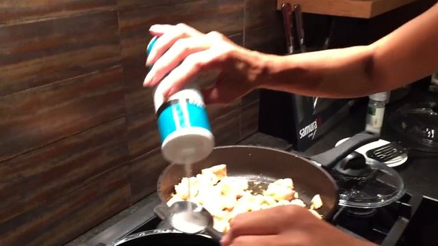 Модная кухня с Миланой Королевой! Пенне с семгой в сливочном соусе. смотреть онлайн