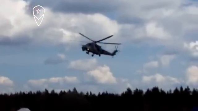 Стробоскопический эффект вертолёта Ми-24 смотреть онлайн