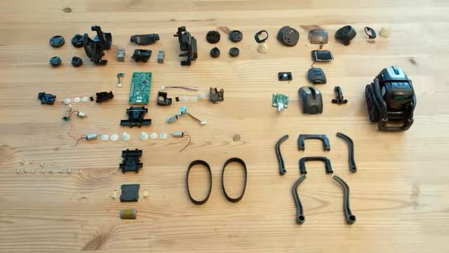 Умный робот Anki Vector