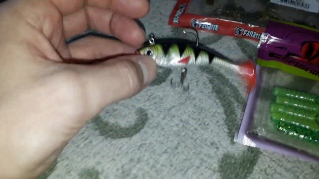 Небольшая посылка: съедобные силиконовые приманки: 2 уп Фанатик , ESfishing, 1 силиконовая рыбка смотреть онлайн