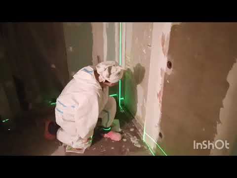 Стена с дверью наискось смотреть онлайн