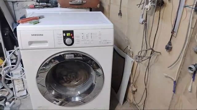 Стираем На Самсунг Эко Бабл смотреть онлайн