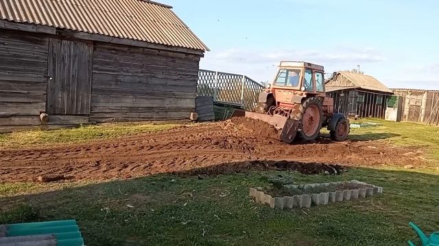 Ровняем участок. Курятник предан забвению.../Хуторок у Реки/Life in the village смотреть онлайн