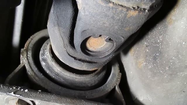 Что стучит при трогании автомобиля. смотреть онлайн