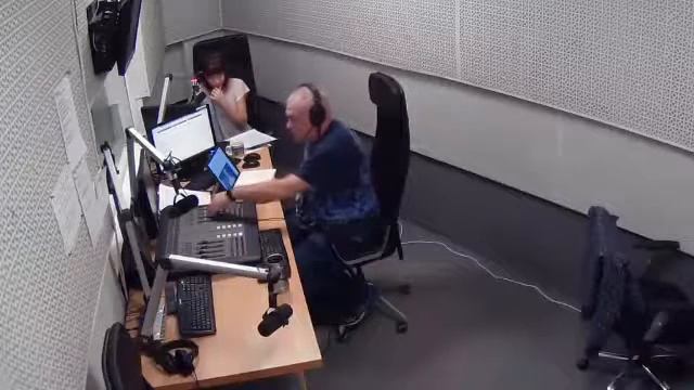 ДОРЕНКО ПОДЪЁМ НА РАДИО 02 11 2016 ( ИЗДЕВАТЕЛЬСТВА И ИЗБИЕНИЕ В КОЛОНИИ . ГОСТЬ ТИНА КОНДЕЛАКИ ) смотреть онлайн