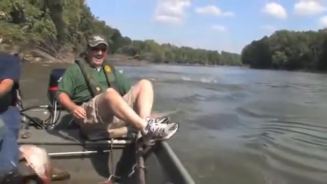 Бешенная рыбалка. Вот это клев!!! смотреть онлайн