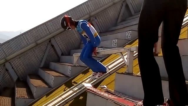 Прыжки с трамплина на лыжах в Алматы смотреть онлайн