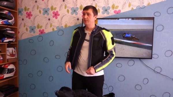 Hyperlook и OSA против DAINESE: тест-обзор мотокурток на весь сезон для любого мотоцикла