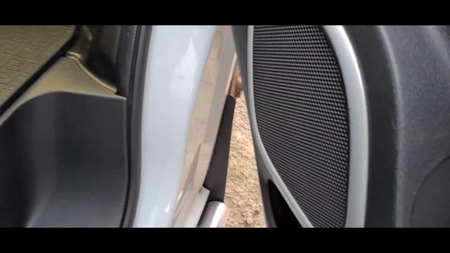 ПЕРЕДНИЕ БРЫЗГОВИКИ Renault Trafic  Opel Vivaro