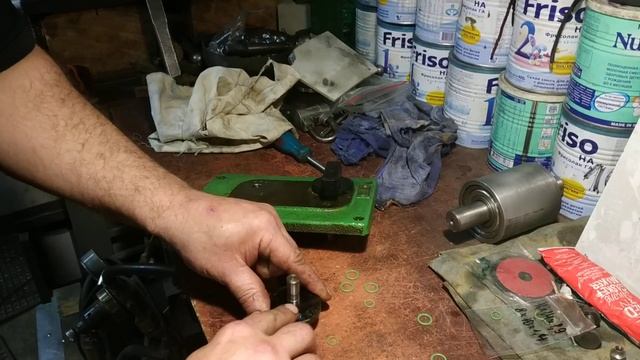 ТВ-4 \ ТВ-6.Устранение течи масла у ручек переключения. смотреть онлайн