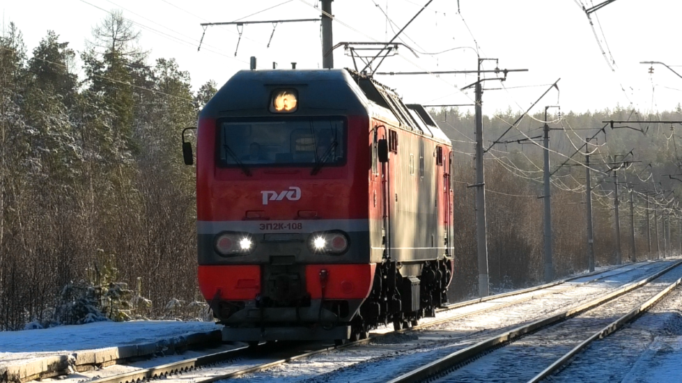 ЭП2К-108 следует резервом через о.п. Калиново смотреть онлайн