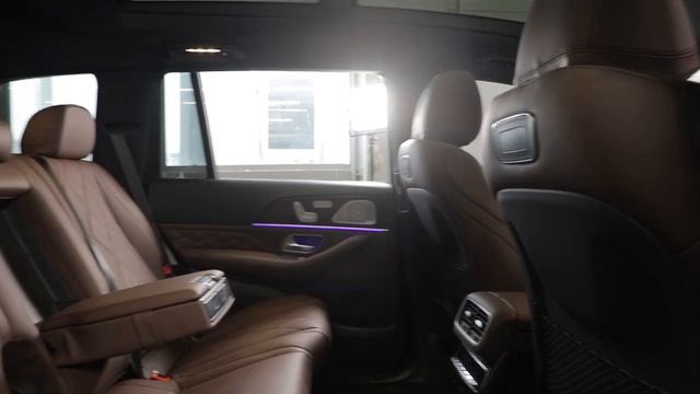 Перетяжка салона Mercedes GLS в солидный темно-коричневый цвет [#mercedesgls 2022]