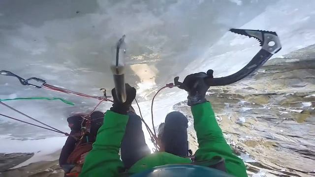 Пік Бачичикей, маршрут Сопля // The Bachychykey peak, the Snot route смотреть онлайн