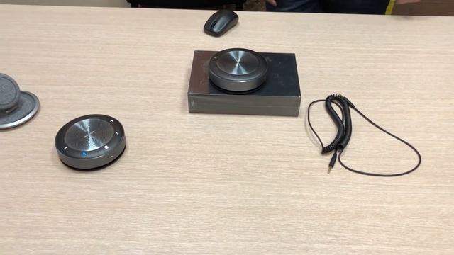 Обзор интересного спикерфона для аудио и видеоконференций Maxhub BM21 смотреть онлайн
