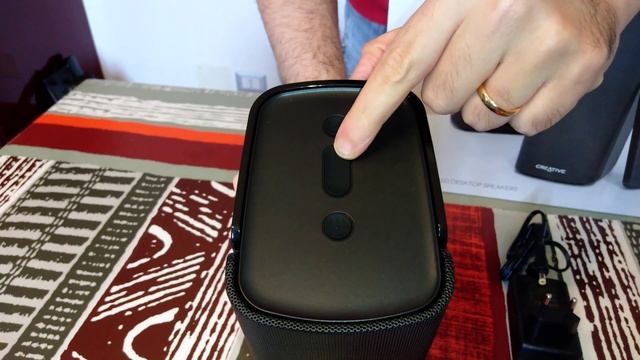 Creative T100 Speaker 2.0 desktop Hi-Fi Video Unboxing смотреть онлайн