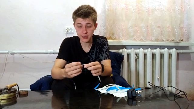 Дешёвый свет для видео своими руками. Освещение для Tik Tok. /НА МИНИМАЛКАХ/ смотреть онлайн