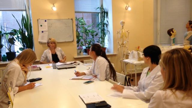 Аириском обучение: урок по  косметологии