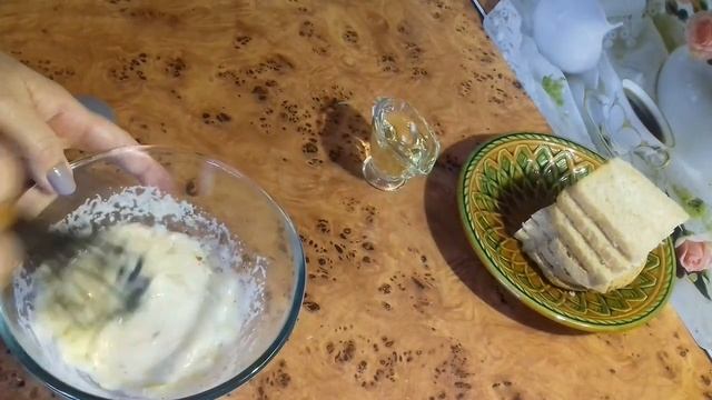 БУТЕРБРОДЫ с ЛУКОМ и МАНКОЙ. Когда в холодильнике только 1 яйцо. смотреть онлайн