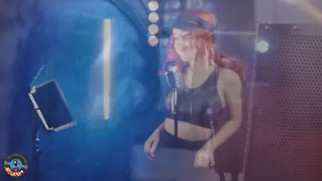 Kylie Minogue - The Loco-Motion; by Andreea Munteanu смотреть онлайн