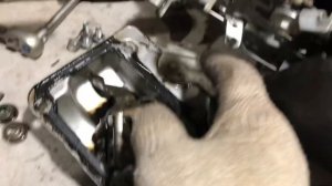 Разборка двигателя Honda на газонокосилке Stiga.  Причина- отрыв головки клапана.